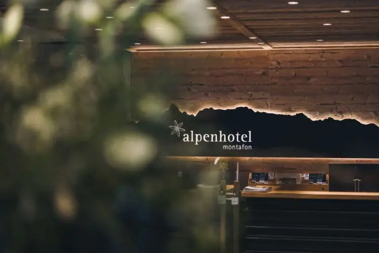 CSP 20201130 Alpenhotel 211