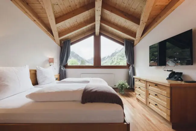 Alpensuite - Zimmer in Schruns, Alpenhotel Montafon