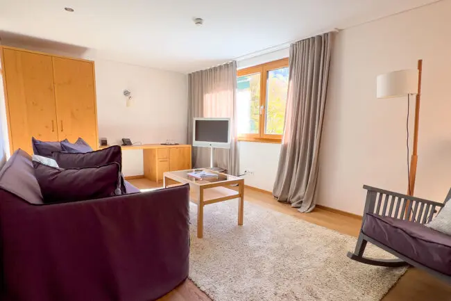 Alpensuite mit Balkon - Zimmer in Schruns, Alpenhotel Montafon