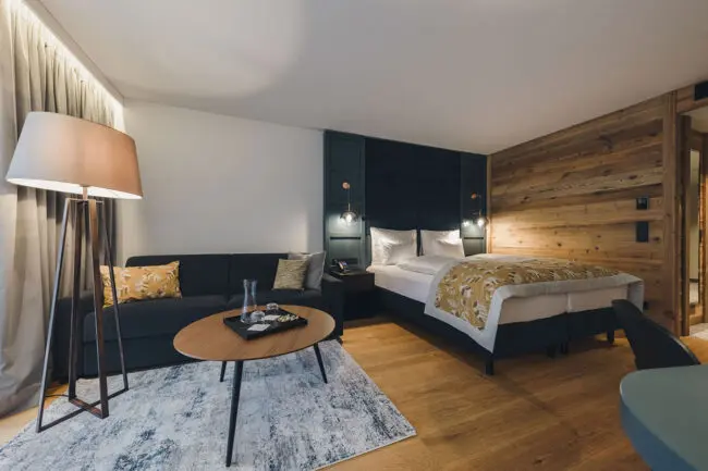 Design Juniorsuite mit Balkon "Silberfichte" - Zimmer in Schruns, Alpenhotel Montafon
