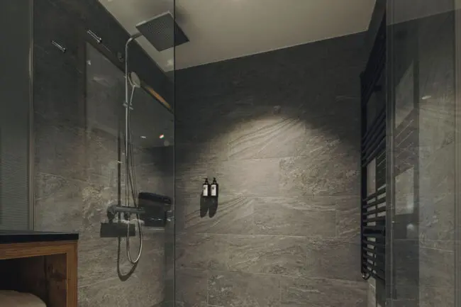 Design Juniorsuite mit Balkon "Silberfichte" - Zimmer in Schruns, Alpenhotel Montafon