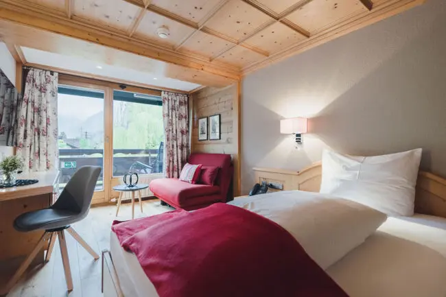 Einzelzimmer mit Balkon - Zimmer in Schruns, Alpenhotel Montafon Einzelzimmer mit Balkon - Zimmer in Schruns, Alpenhotel Montafon